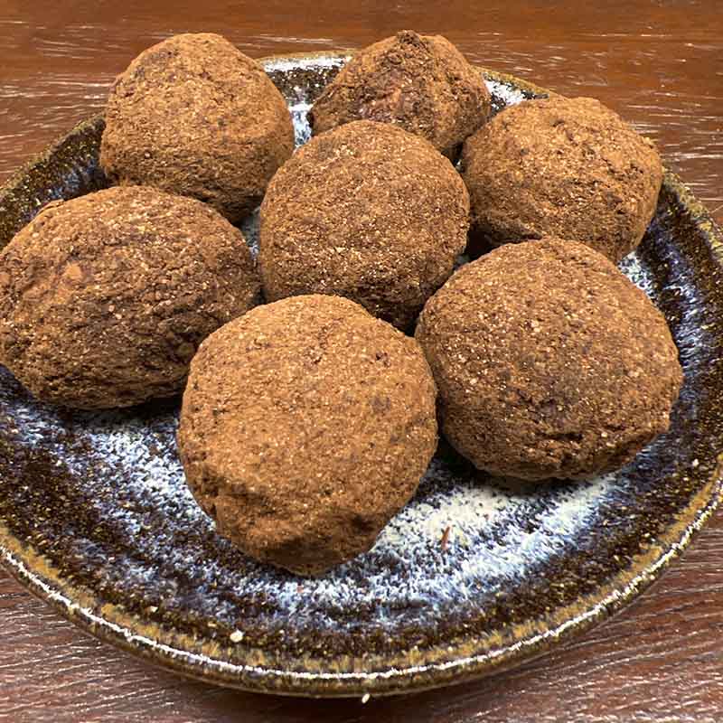 Trufa de Abacaxi com Queijo Dorblu - Chocolate do Rei